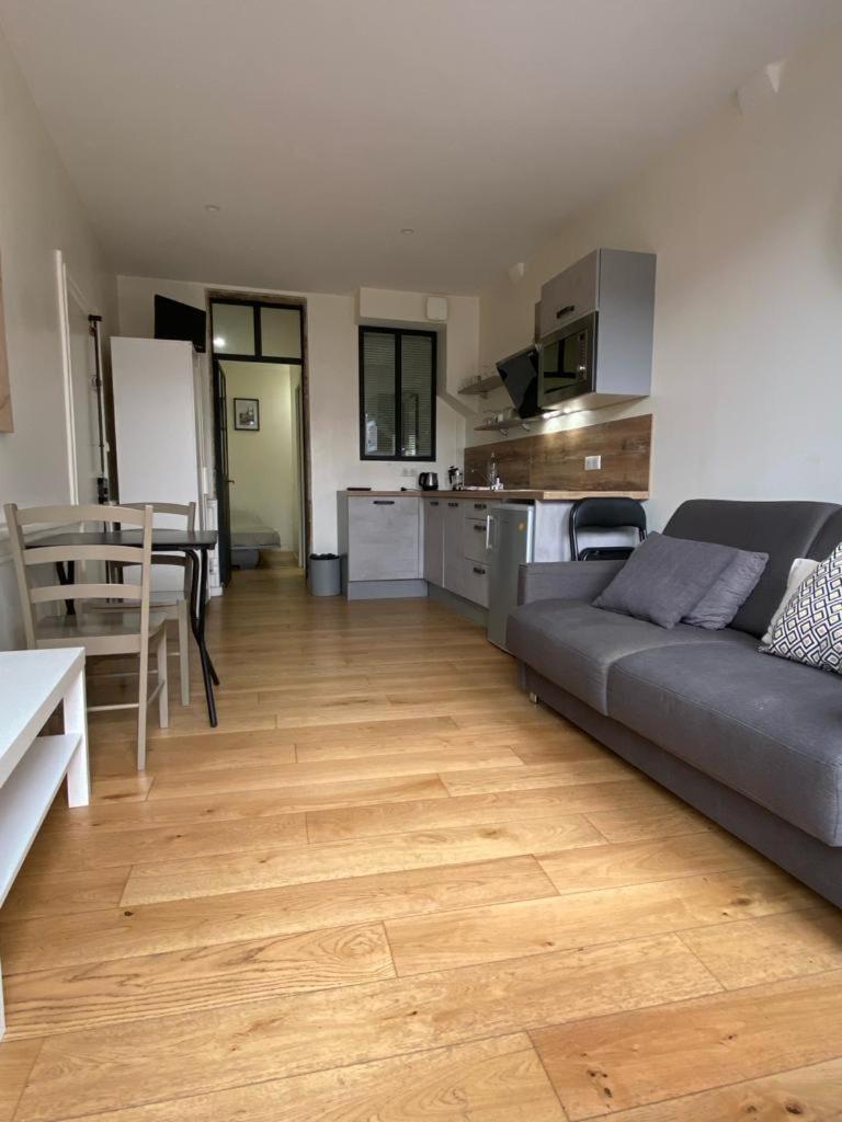 Lyon Standing Historic City Apartment ภายนอก รูปภาพ