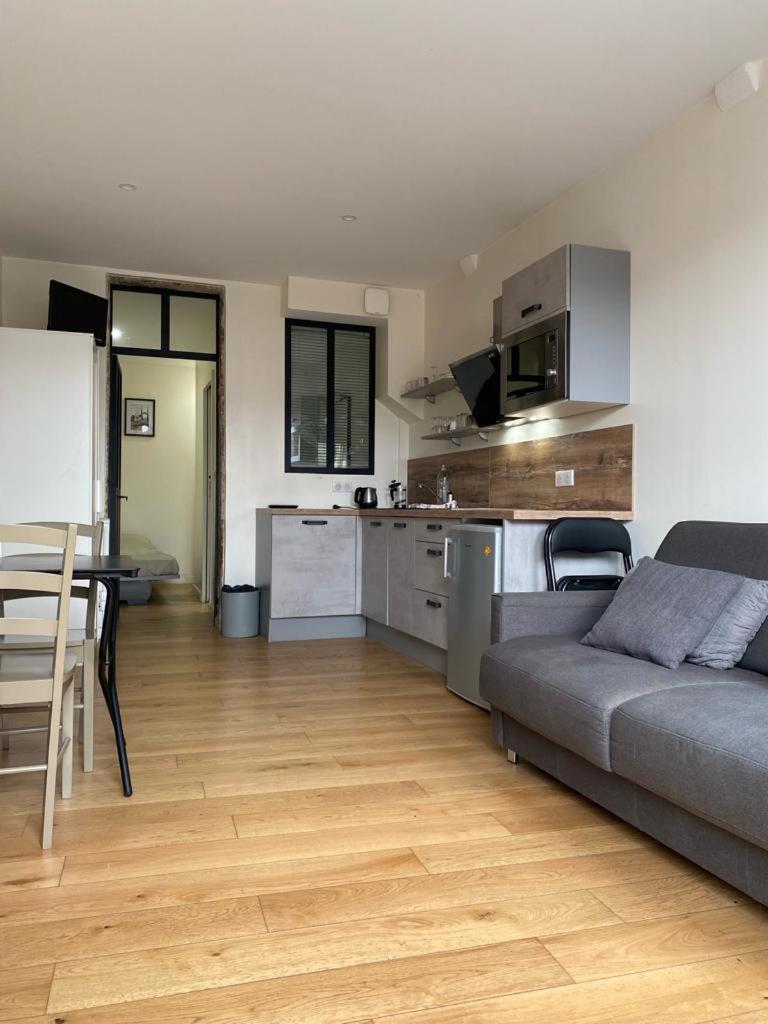 Lyon Standing Historic City Apartment ภายนอก รูปภาพ