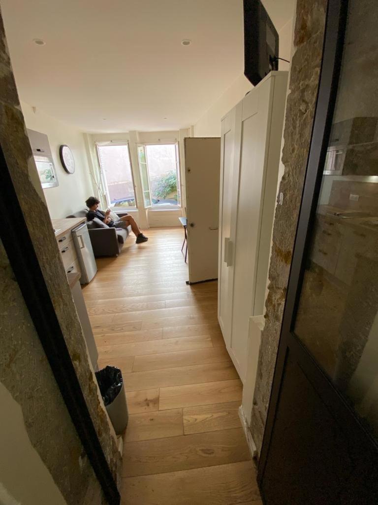 Lyon Standing Historic City Apartment ภายนอก รูปภาพ